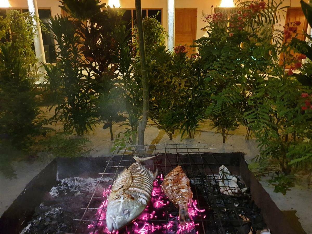 Thoddoo Beach Holiday Екстериор снимка
