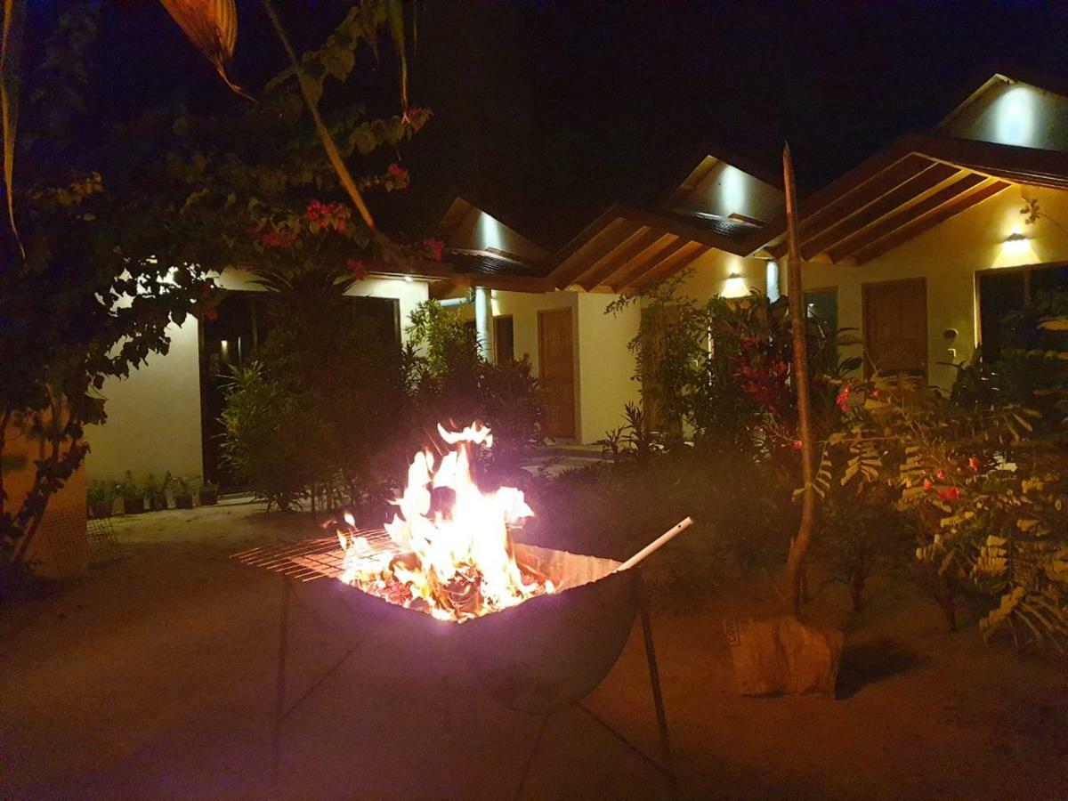 Thoddoo Beach Holiday Екстериор снимка